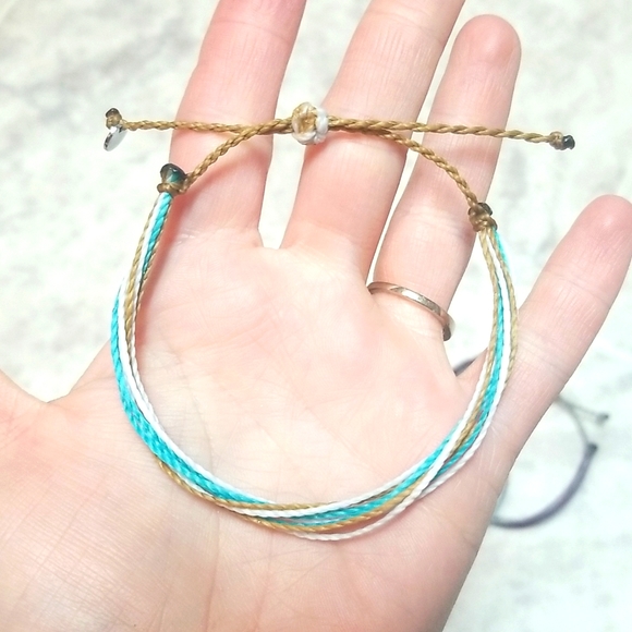 String Bracelets - Picture 6 of 16